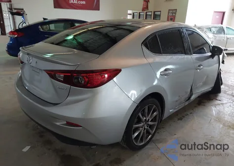 2018 Mazda Mazda3 Touring z USA, uszkodzony, nr VIN 3MZBN1V32JM263539